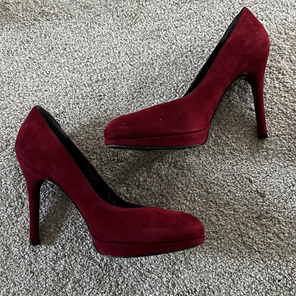 7.5 Red Stuart Weitzman Platform Pumps - Picture 6 of 13
